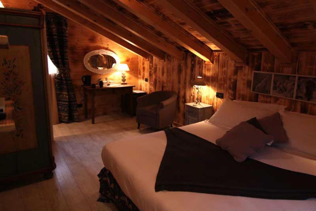 Hotel Letterario Locanda Collomb La Thuile Eksteriør bilde