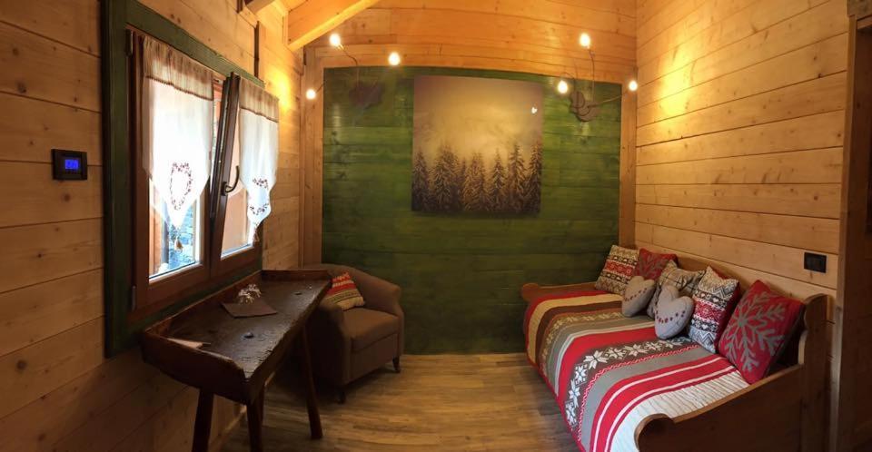 Hotel Letterario Locanda Collomb La Thuile Eksteriør bilde