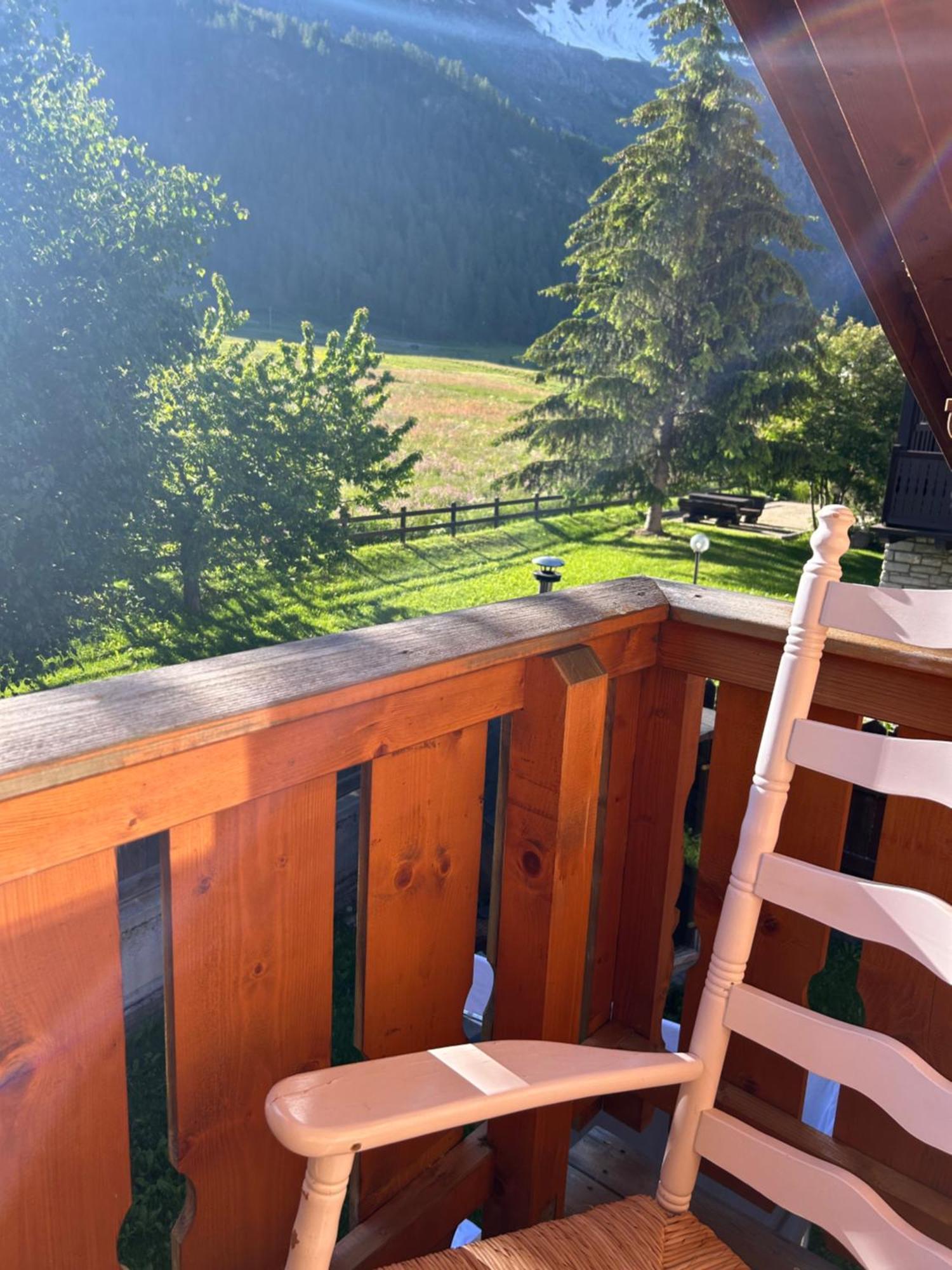 Hotel Letterario Locanda Collomb La Thuile Eksteriør bilde