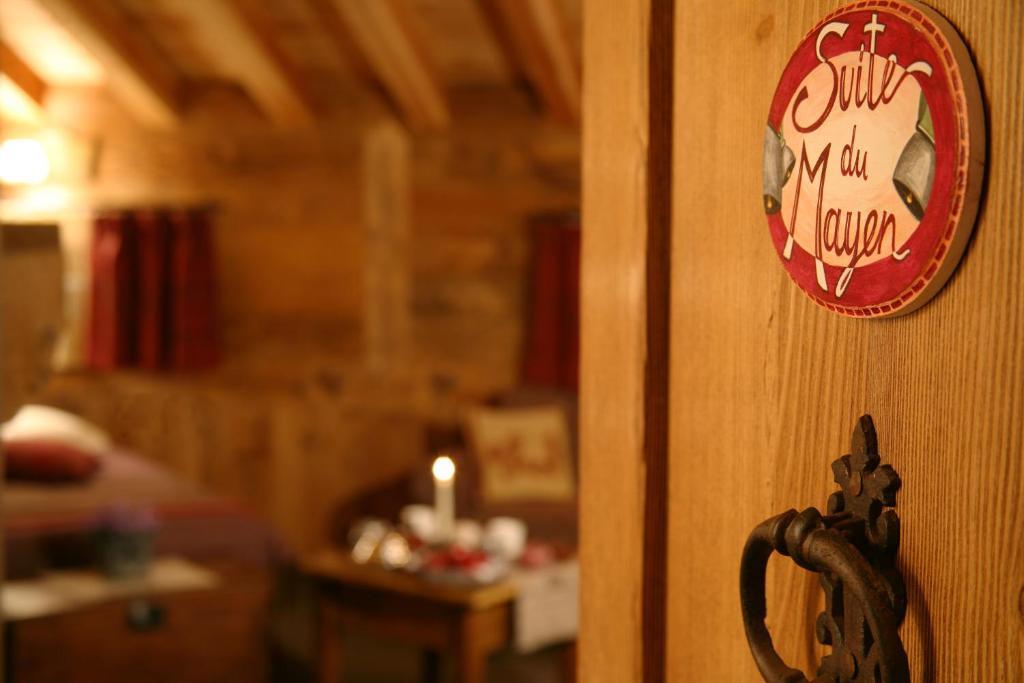 Hotel Letterario Locanda Collomb La Thuile Eksteriør bilde