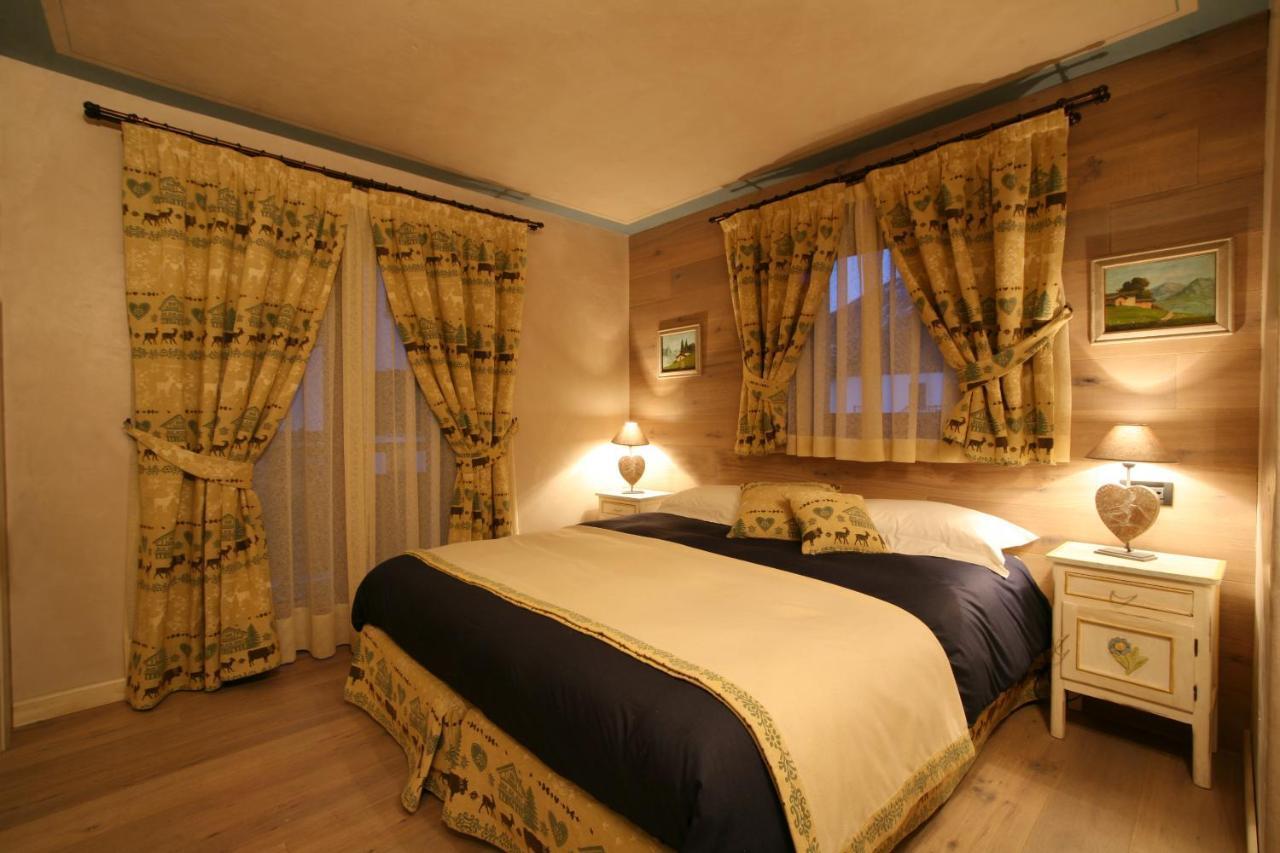 Hotel Letterario Locanda Collomb La Thuile Rom bilde